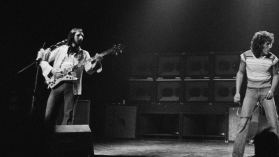 25 May 1978, Shepperton, Sunn rig comprising four Sunn 412LH 4×12 cabs, two Sunn W 1×18 reflex bins (inner bottom) and two Sunn W 1×18 cabinets (outer bottom).