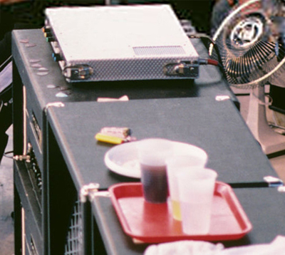 1982: Pete’s rig with three Hiwatt CP103s, topped with Roland SDE-2000 DDL digital delay rack unit.