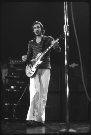 Ca. 1975, with blue-faced Gelf preamp atop Hiwatt amps.