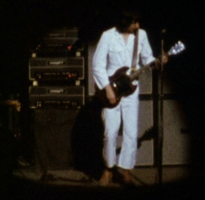 1969, stage setup of Pete’s rig, one customised Hiwatt DR103 (top) and two CP103 amps with offset panel text, with four Hiwatt 4×12 cabs.